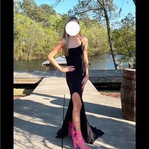 Elegant Black Evening Dress